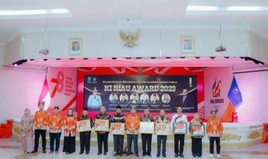 Kabupaten Kampar Raih Penghargaan Sebagai Daerah Informatif Dari KI Riau