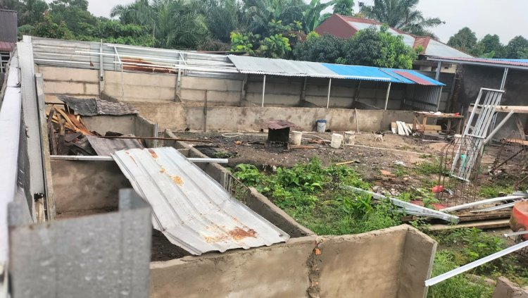 Perumahan Nahfa Pasir Putih Diselimuti Bau Babi, Pemerintah Kampar Diam Saja