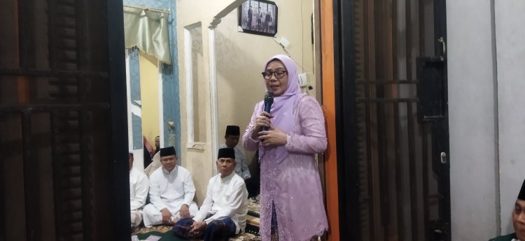 Misharti Mengunjungi Rumah Duka Di Pandau Jaya Kampar