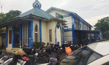 Mushalla At-Taqwa Di Tempat Pengurusan SIM Pekanbaru Tidak Terawat