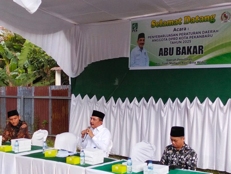 Anggota DPRD Pekanbaru Abu Bakar Sosialisasi Perda